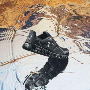 Black On Cloudflyer | SN-ON28830