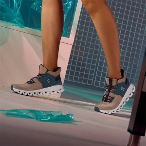 Brown Rose On Cloud Hi Edge | SN-ON28873