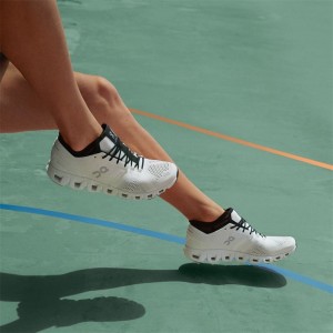 White / Black On Cloud X | SN-ON28912